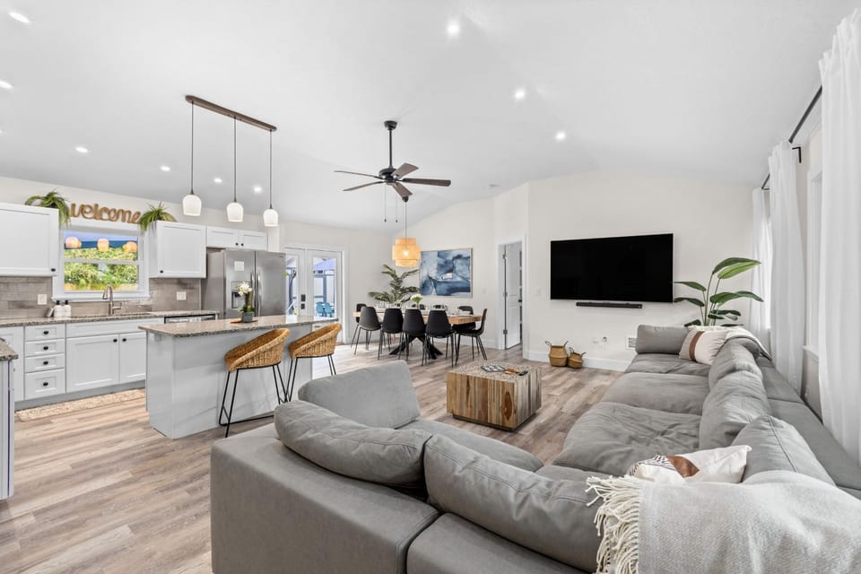 Luxury Villa Heated Pool, Putt-Putt & Bocce House in Bradenton