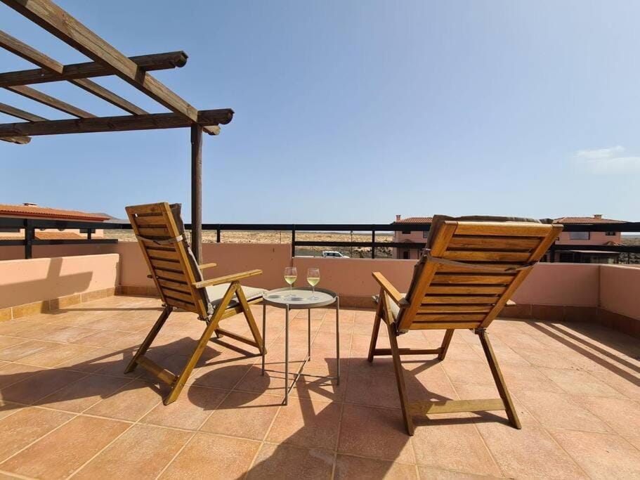 Natural landscape, View (from property/room), Balcony/Terrace, sunbed