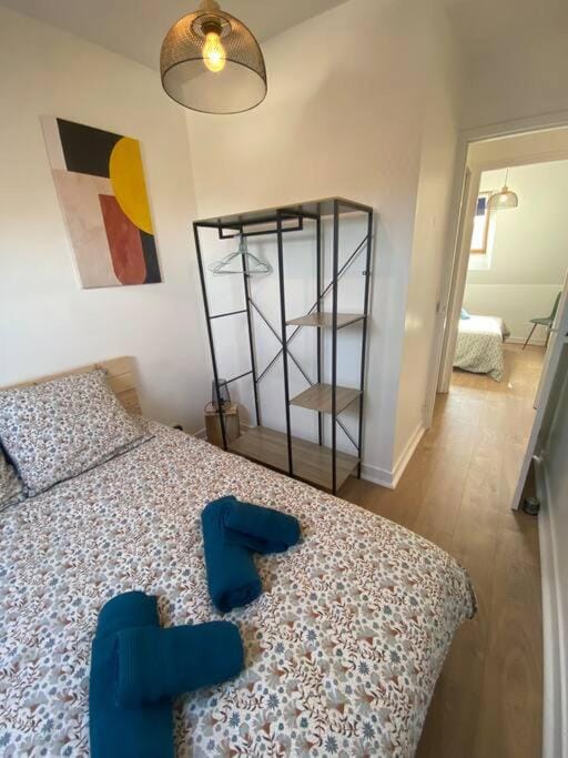 joli duplex centre ville 5 min à pied de la gare sncf Apartment in Normandy