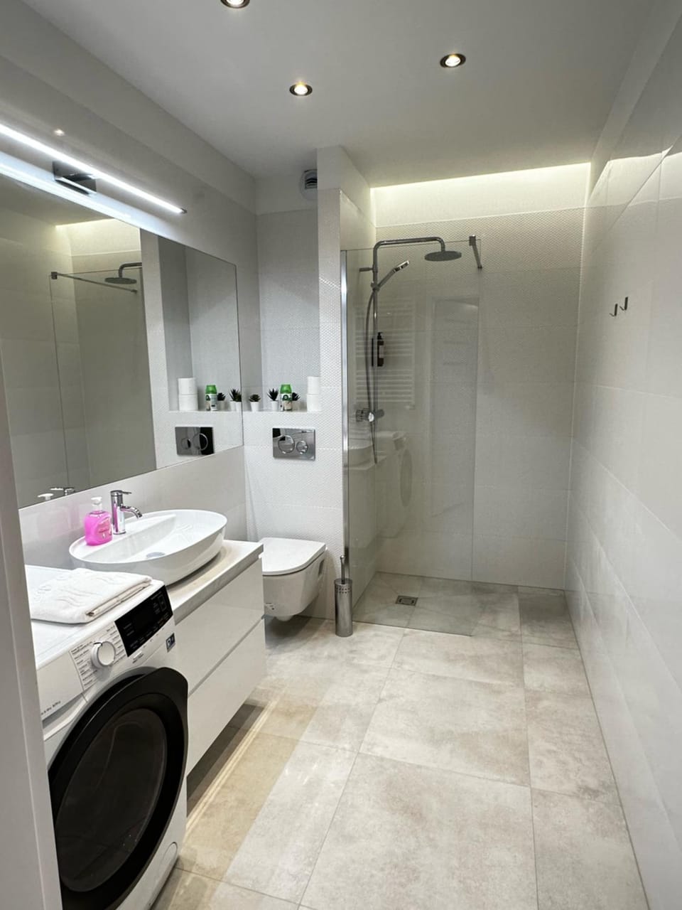 Shower, Bathroom, towels
