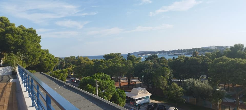 View (from property/room), Balcony/Terrace, Sea view