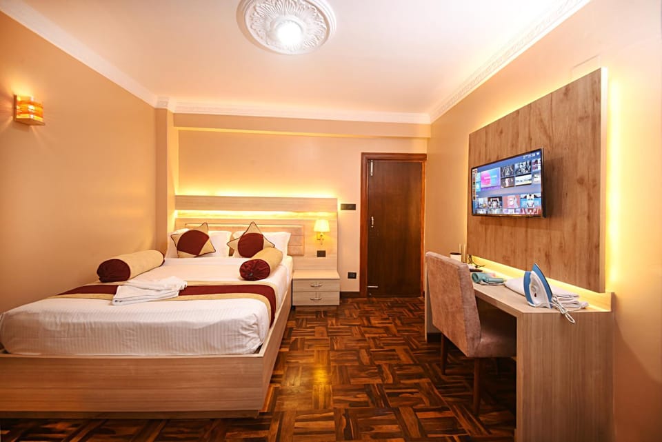 Bed, Photo of the whole room, Bedroom