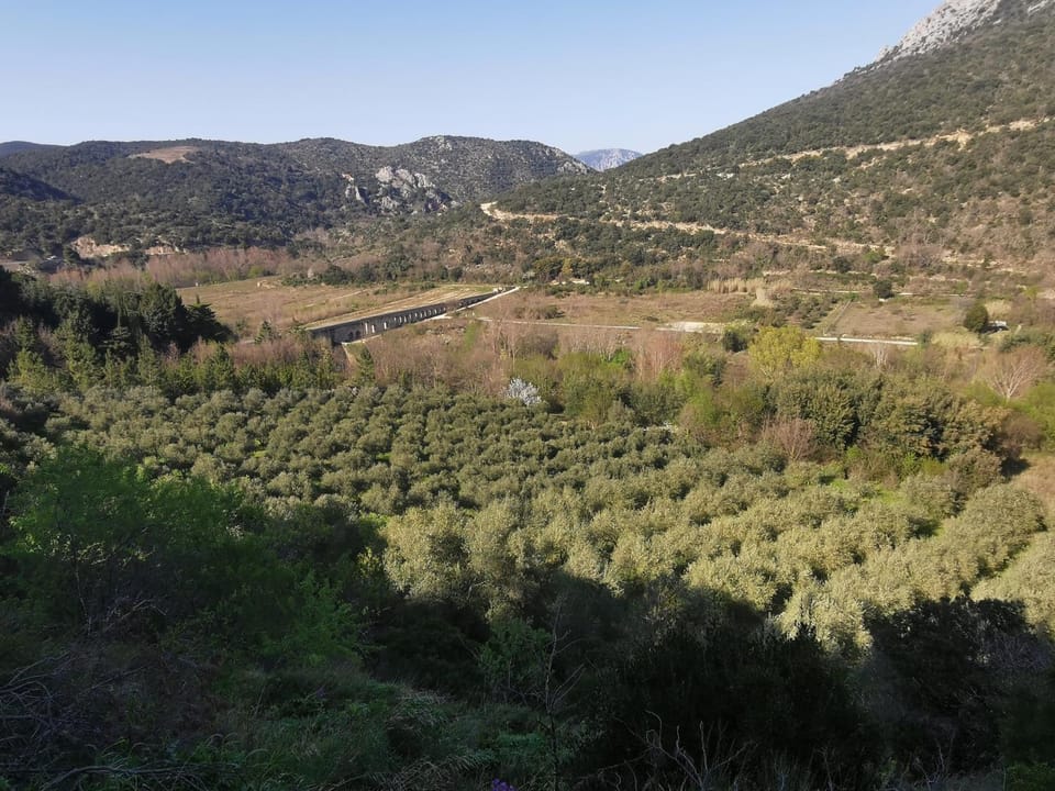 Nearby landmark, Natural landscape