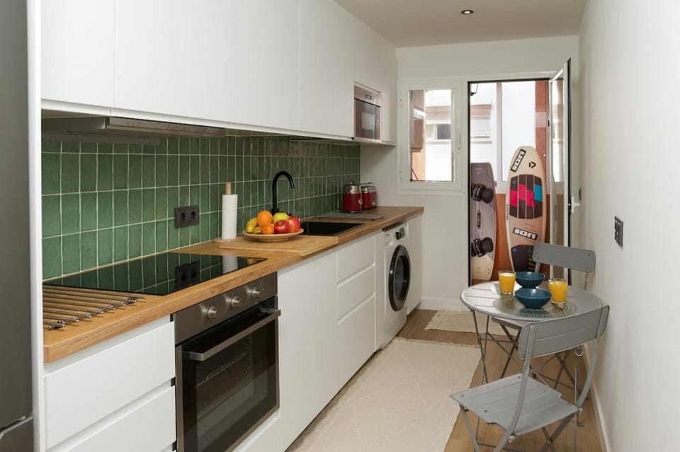 Salty Life · 2BR - Parking - 5min Walk to Beach Apartment in Tarifa