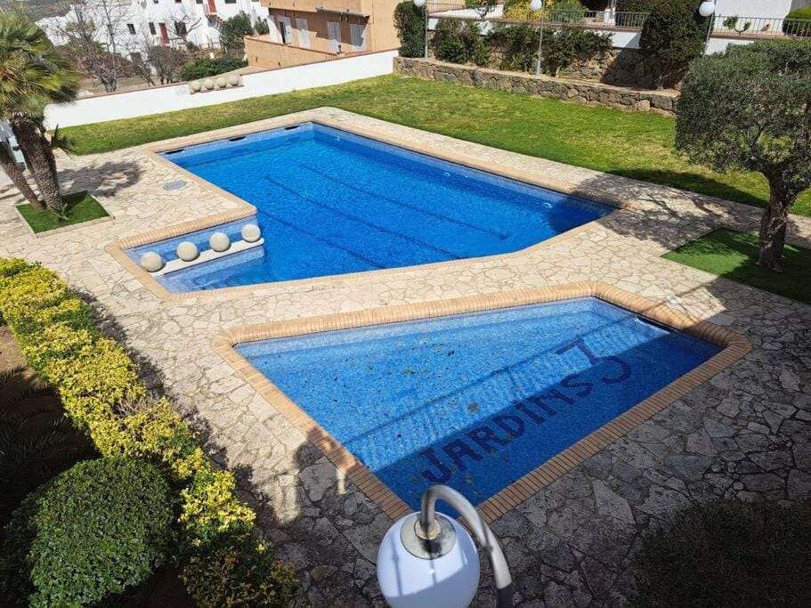 Jardins Precioso apartamento piscina vista al mar Apartment in Roses