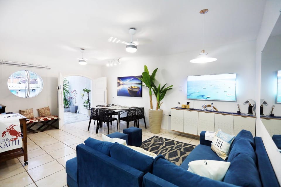 Communal lounge/ TV room, Living room, Meeting/conference room