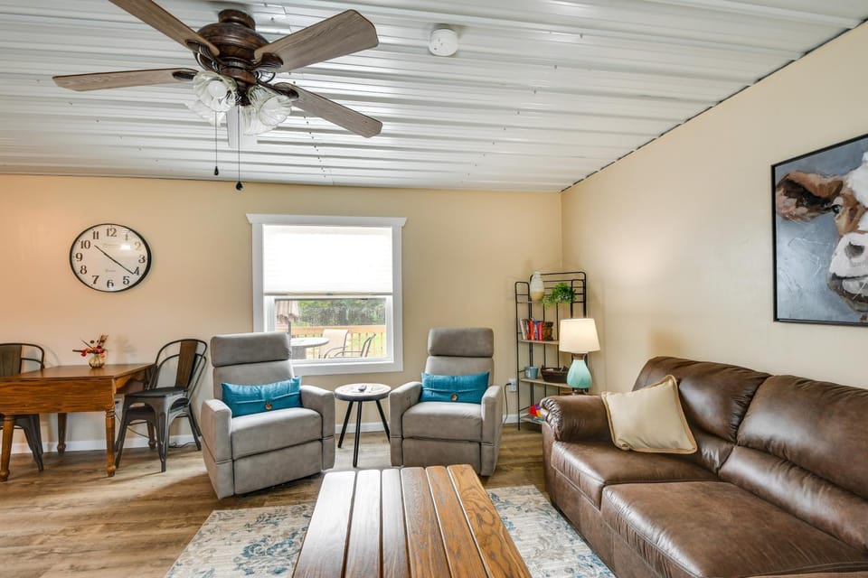 Serene Belgrade Hideaway with Fire Pit & Grill! House in Ozark Mountains