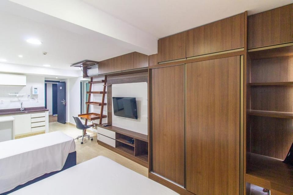 Communal lounge/ TV room, TV and multimedia, hair dresser, wardrobe
