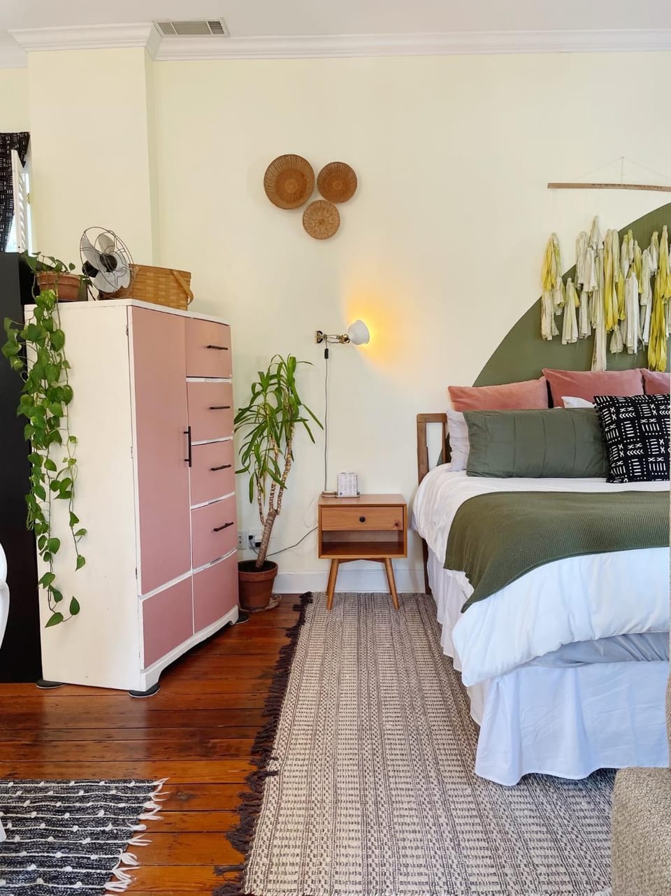 Bedroom, wardrobe
