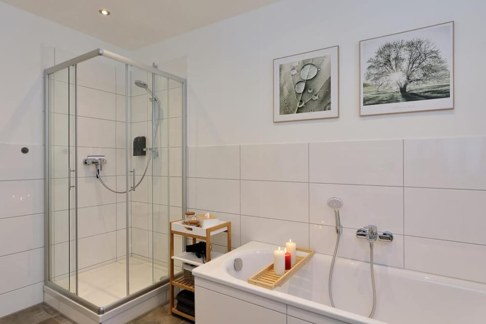 Shower, Bathroom, Bath, heating, internet, internet, towels