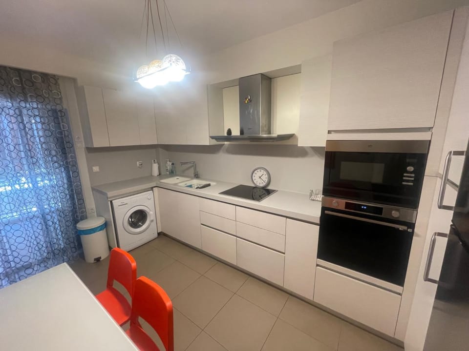 Kitchen or kitchenette, minibar, pet friendly, stove, washing machine