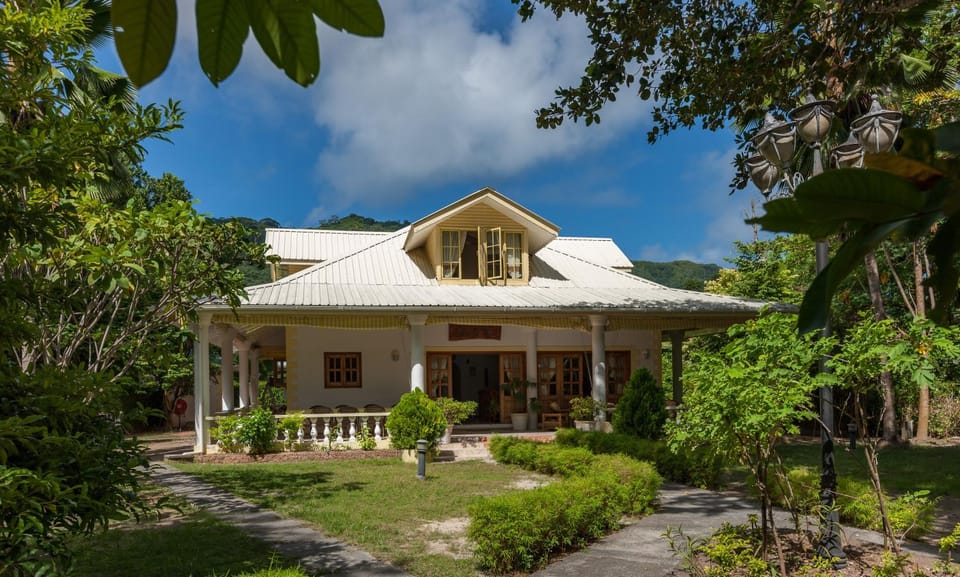 Property building, Garden