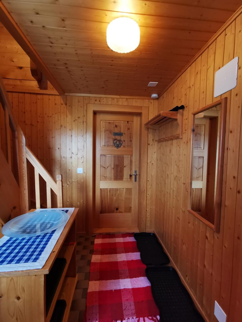 Property building, Photo of the whole room