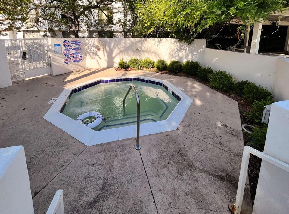 Spa and wellness centre/facilities, Pool view, Swimming pool