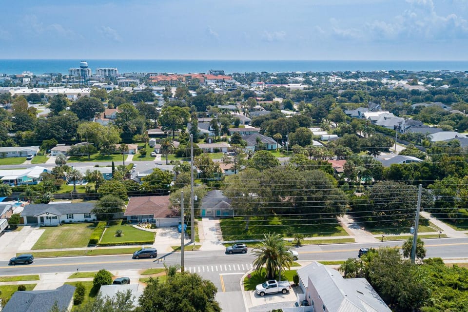 Coastal Home w/ Heated Pool: Mins to Beach & Mayo! House in Jacksonville Beach