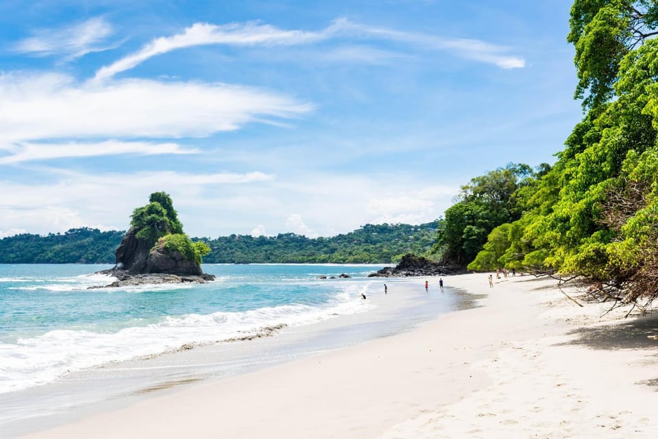 Cozy getaway w/pool-tennis-bbq near Manuel Antonio House in Quepos