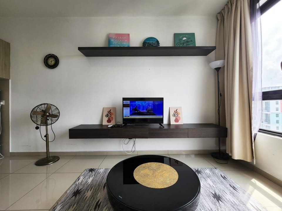 Communal lounge/ TV room, TV and multimedia, air conditioner