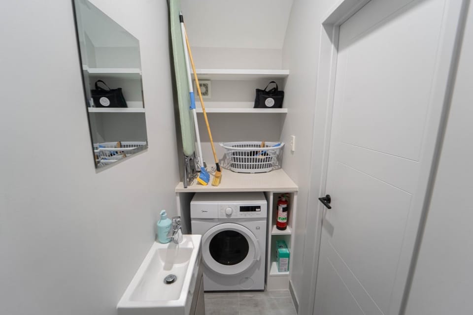 towels, washing machine, dryer
