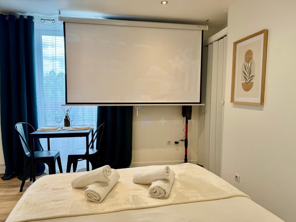 Studio 4 - Cinéma Sport Parking - DABNB Apartment in Limoges