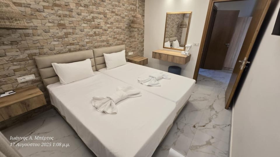 Dolphin Hotel Apartments Apartment hotel in Karpathos