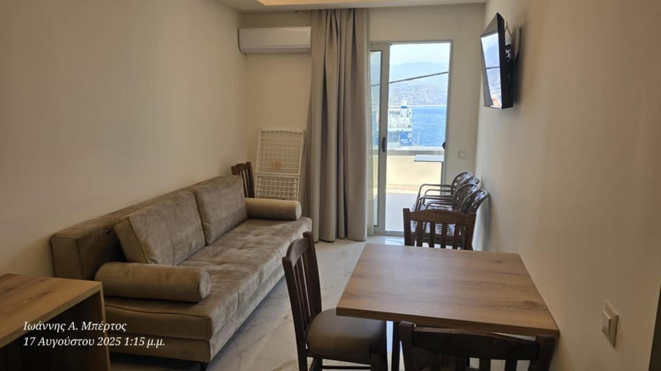 Dolphin Hotel Apartments Apartment hotel in Karpathos