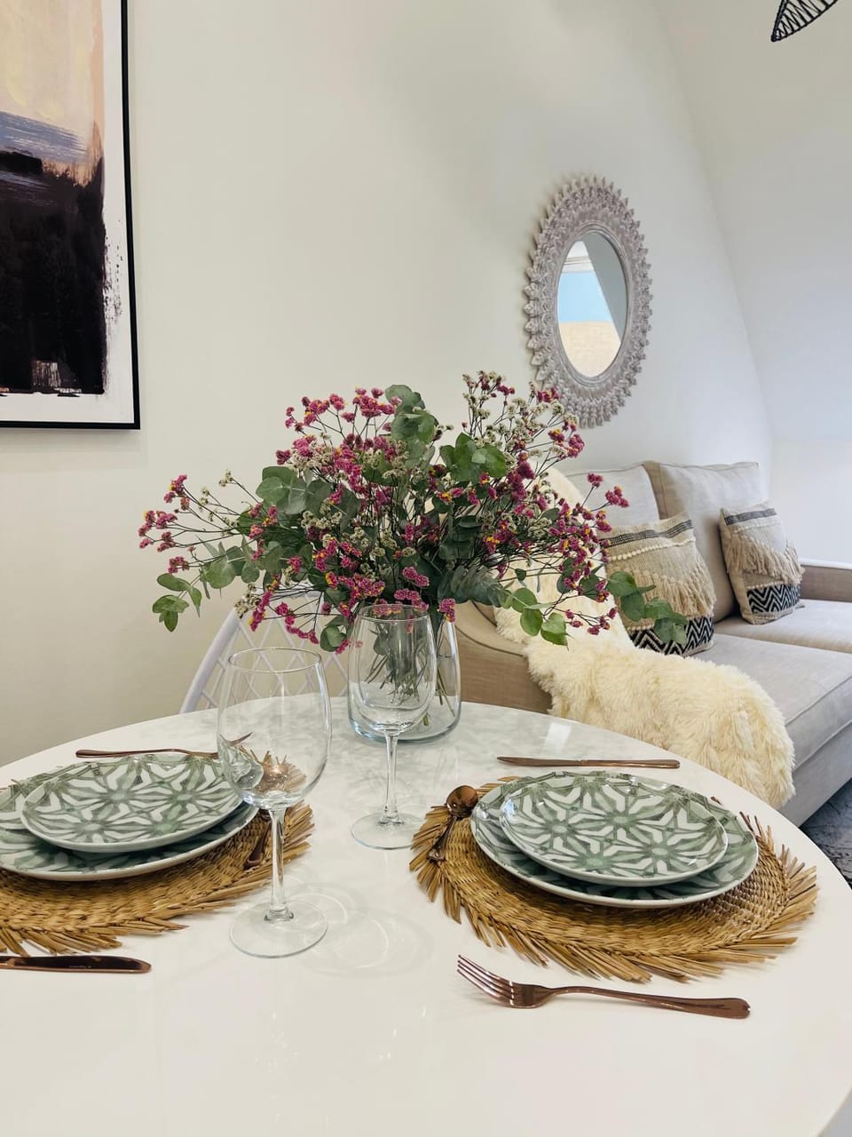 Seating area, Dining area