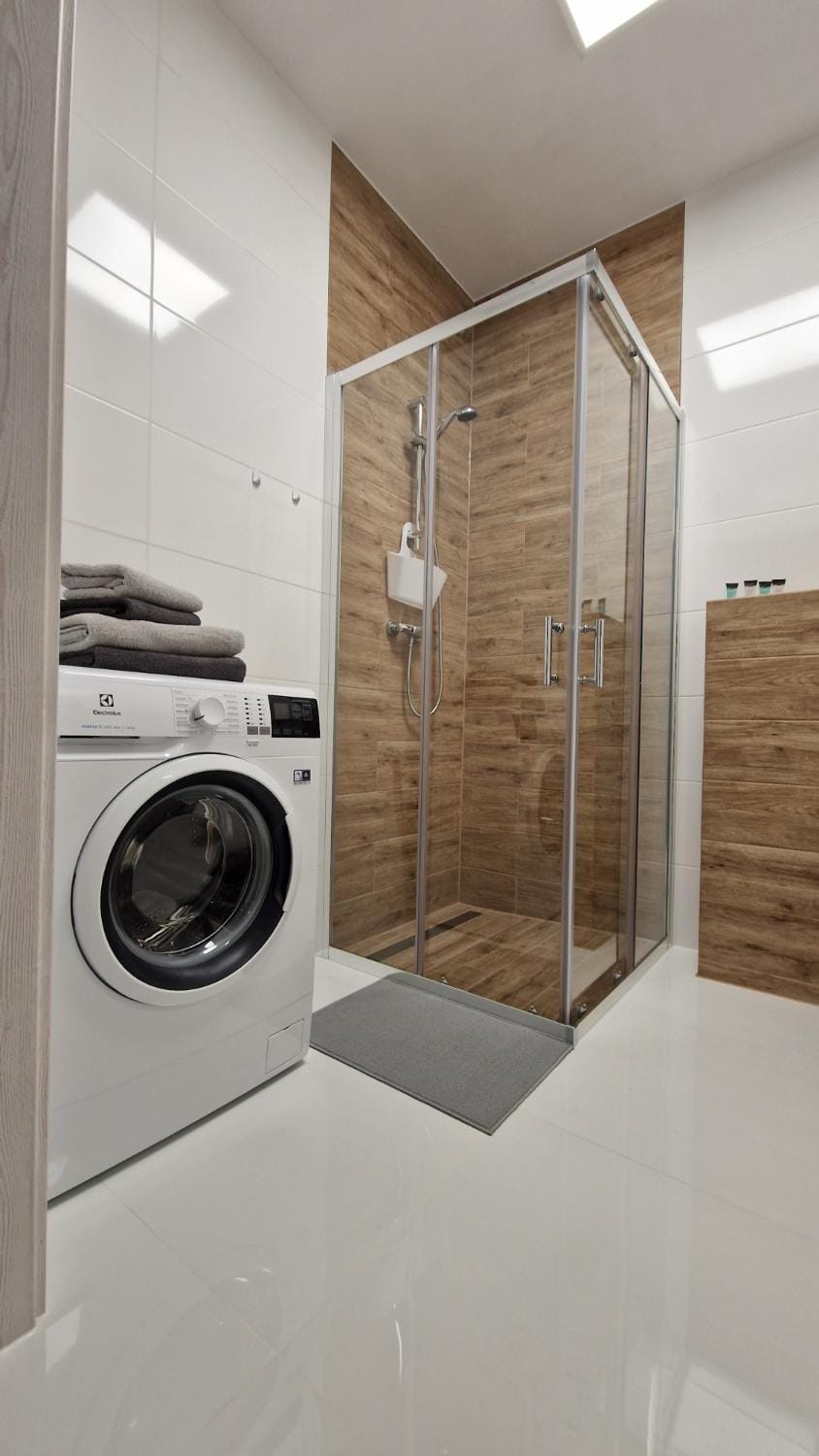 Shower, Bathroom, washing machine
