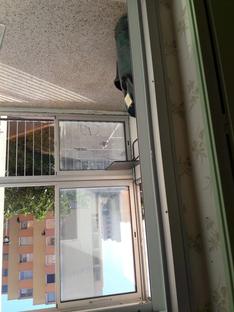 Joli appt 2 chambres et studio avec parking dans résidence ombragée et calme 5mns plage et commerces Apartment in Le Grau-du-Roi