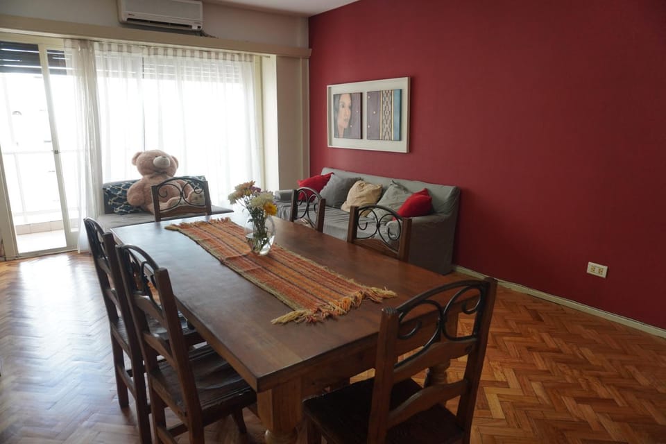 Living room, Seating area, Dining area, internet, air conditioner