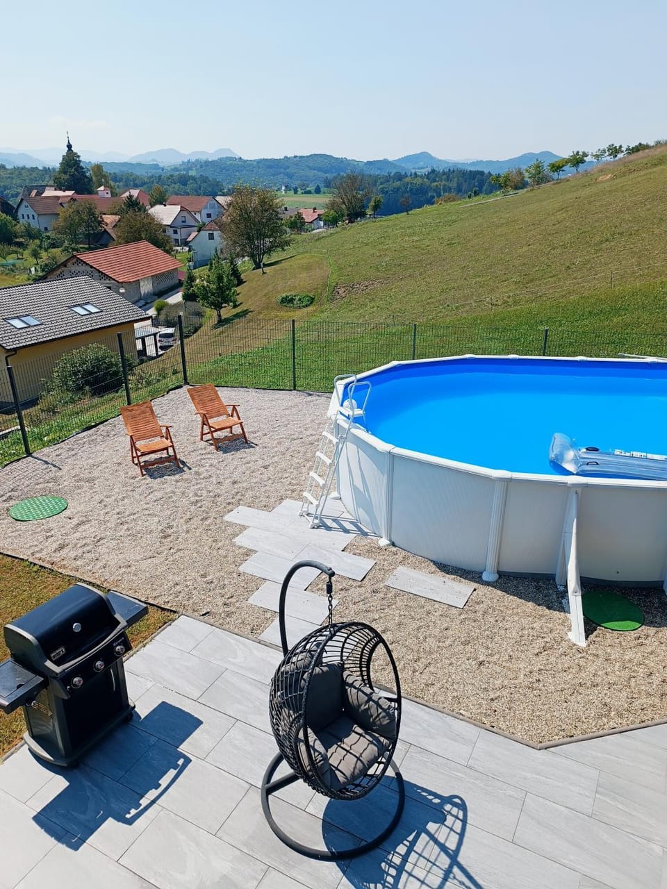Pool view, Swimming pool, sunbed
