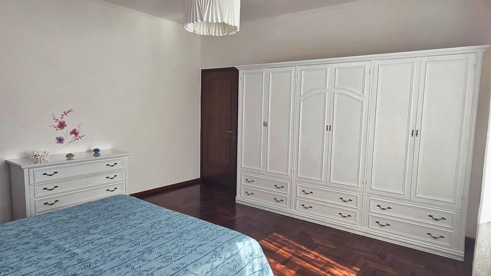 Bed, Bedroom, wardrobe