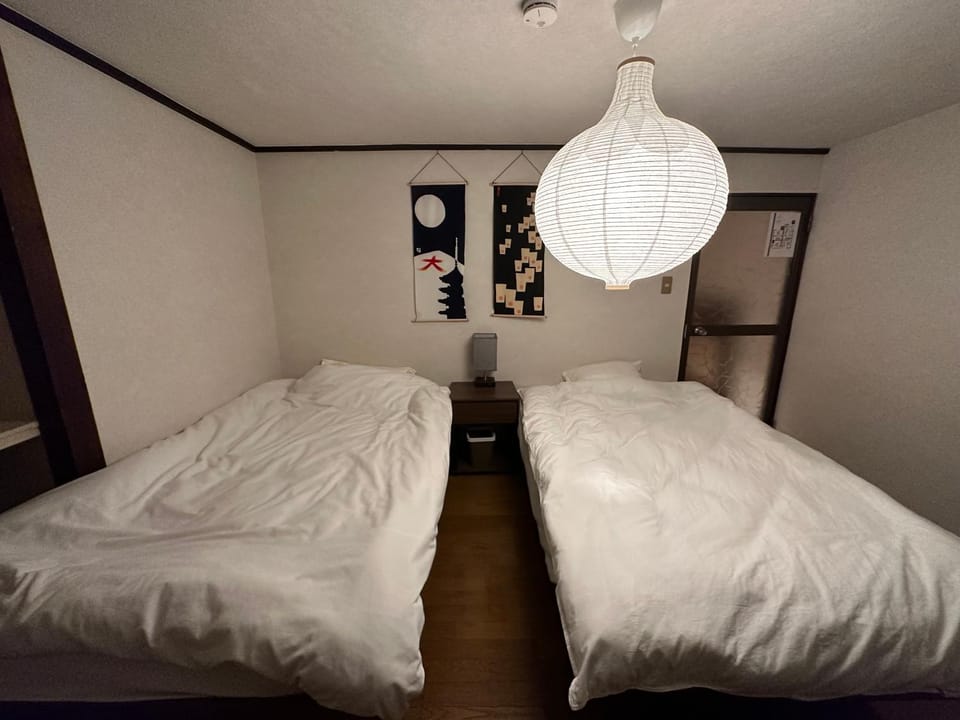 奈良公園徒歩15分古民家リノベーション貸切一軒家 Guest House奈良紀寺 Apartment in Japan