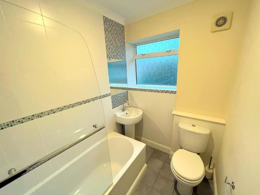 Toilet, Bathroom, Bath