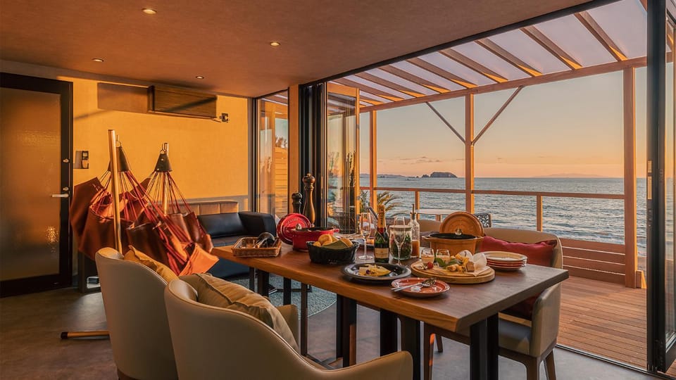 Living room, Food, Sea view