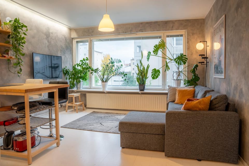 Communal lounge/ TV room, TV and multimedia, Living room, Seating area, internet