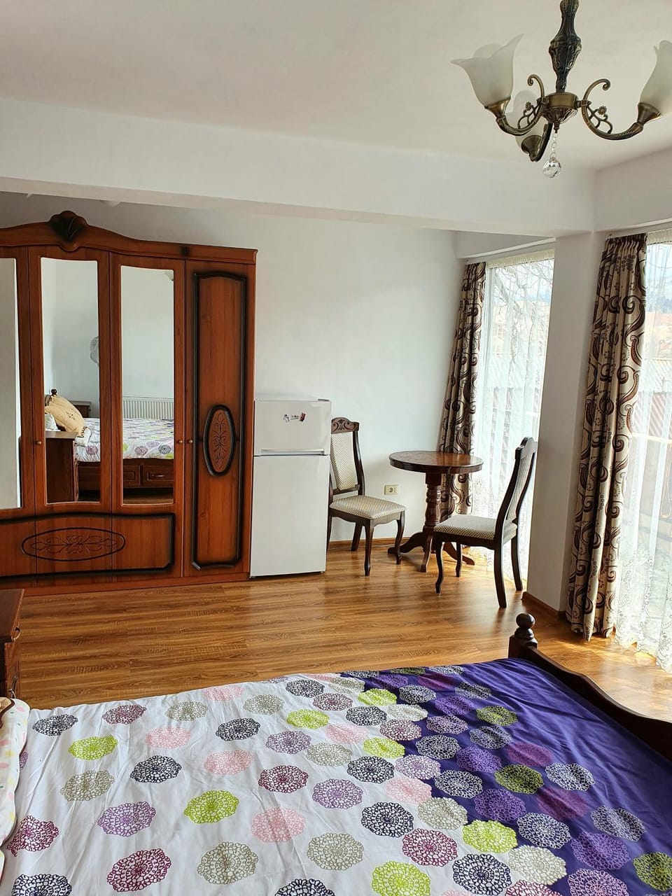Bed, Photo of the whole room, Dining area, wardrobe