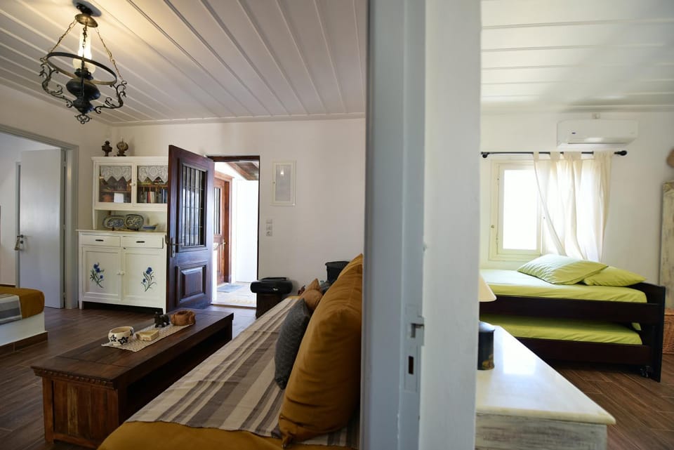 Nelly's Coastal Family House House in Argolis, Greece