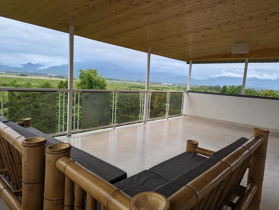 Balcony/Terrace, Mountain view, Internal: Not applicable to any particular room