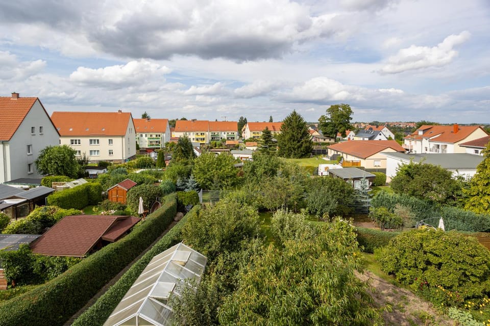 Neighbourhood, City view