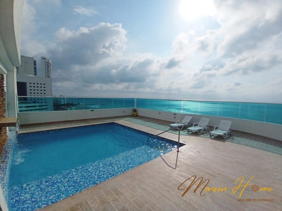 Bird's eye view, BBQ facilities, Balcony/Terrace, City view, Pool view, Sea view, Street view, Swimming pool, Quiet street view, sunbed