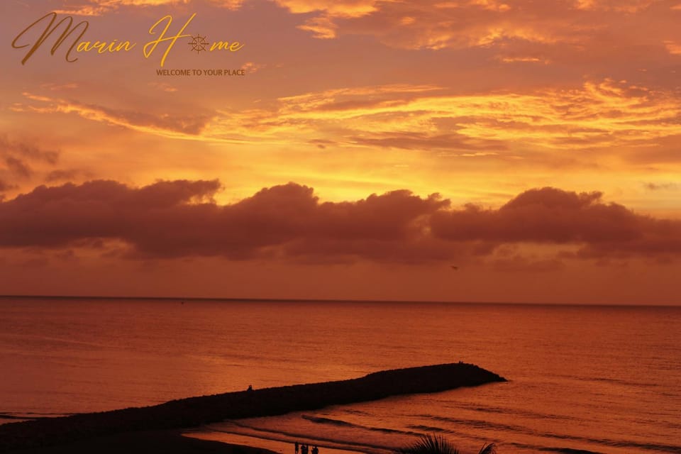 Night, Balcony/Terrace, Beach, Sea view, Sunset
