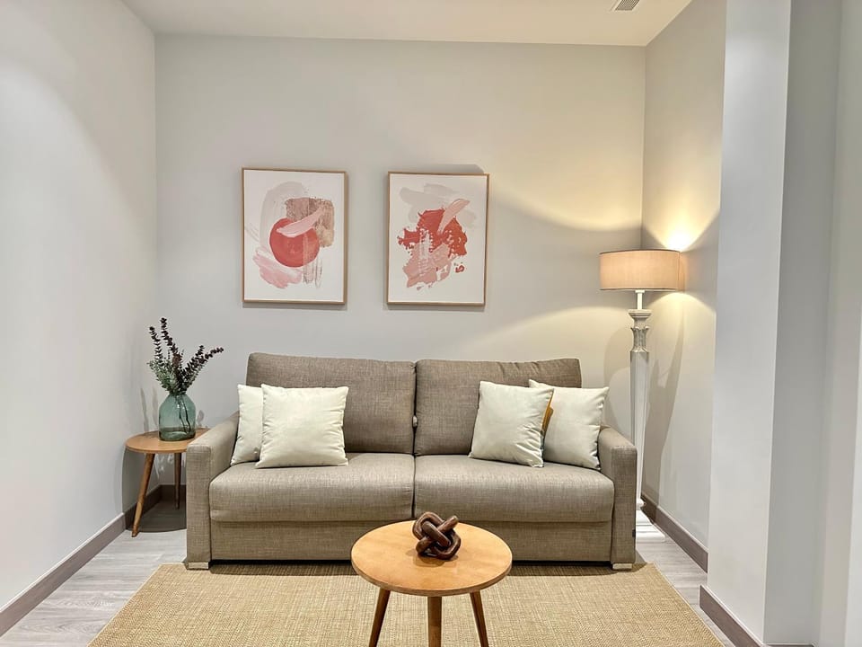 Suites 18 - Hostatel Apartment in Granada