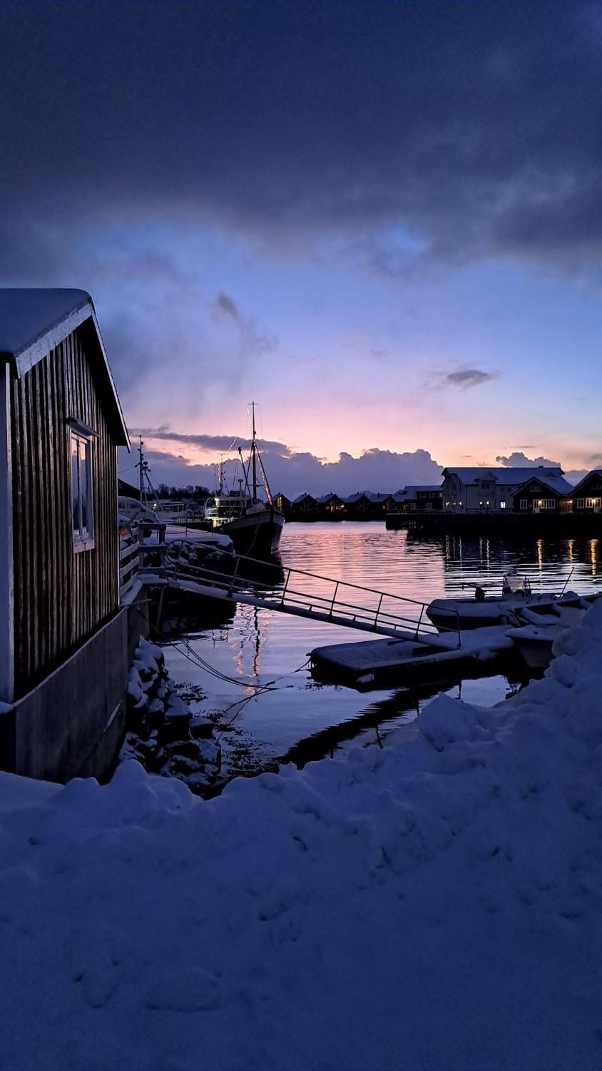 Kule gule huset Vacation rental in Lofoten