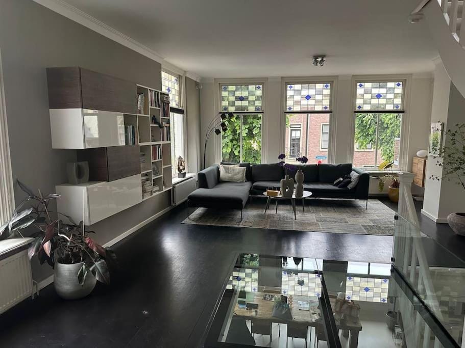 Characteristic and Spacious Home in the Old Town Villa in Noordwijk