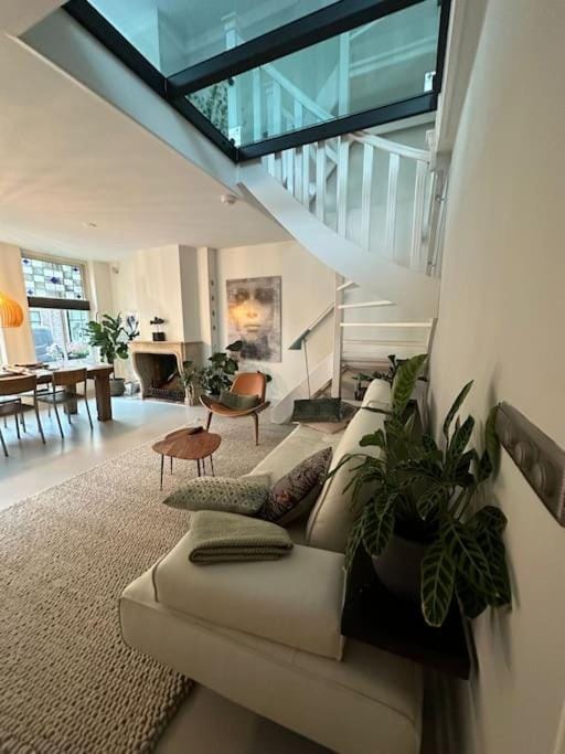 Characteristic and Spacious Home in the Old Town Villa in Noordwijk