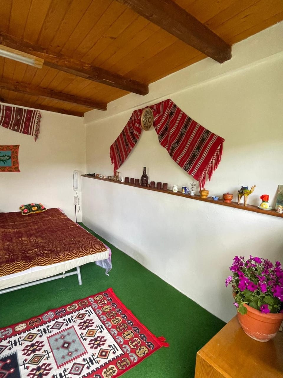 Căsuța fă rai din ce ai Bed and Breakfast in Prahova, Romania