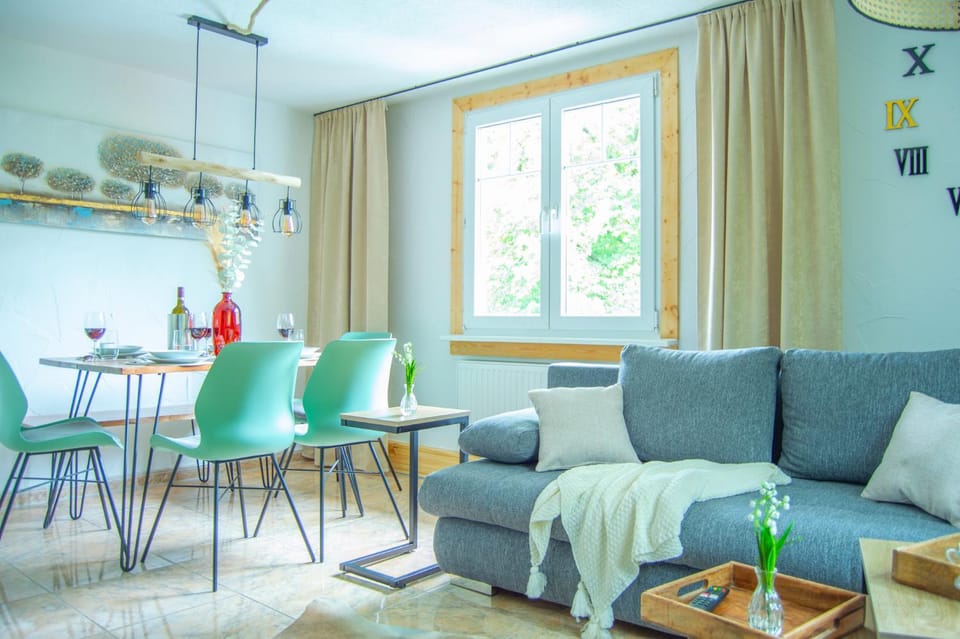 Living room, Seating area, Dining area