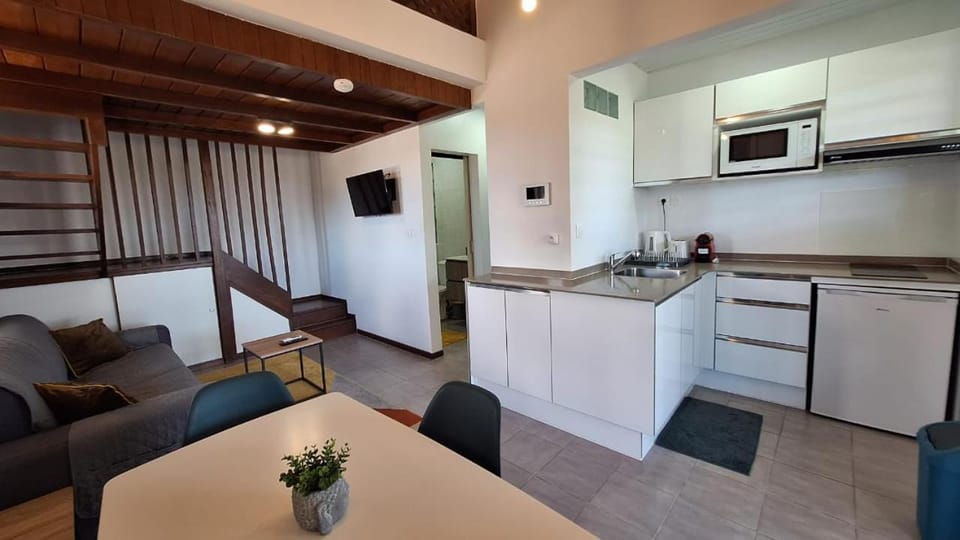 Communal lounge/ TV room, Kitchen or kitchenette