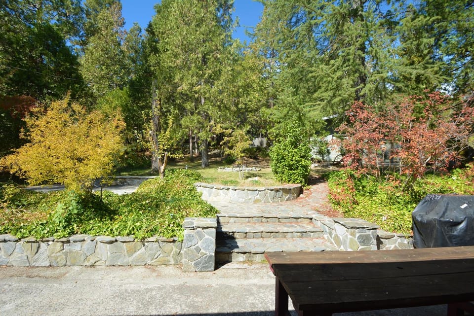 O'Connell-Lake Area House in Bass Lake