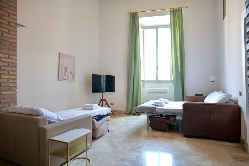 TV and multimedia, Photo of the whole room